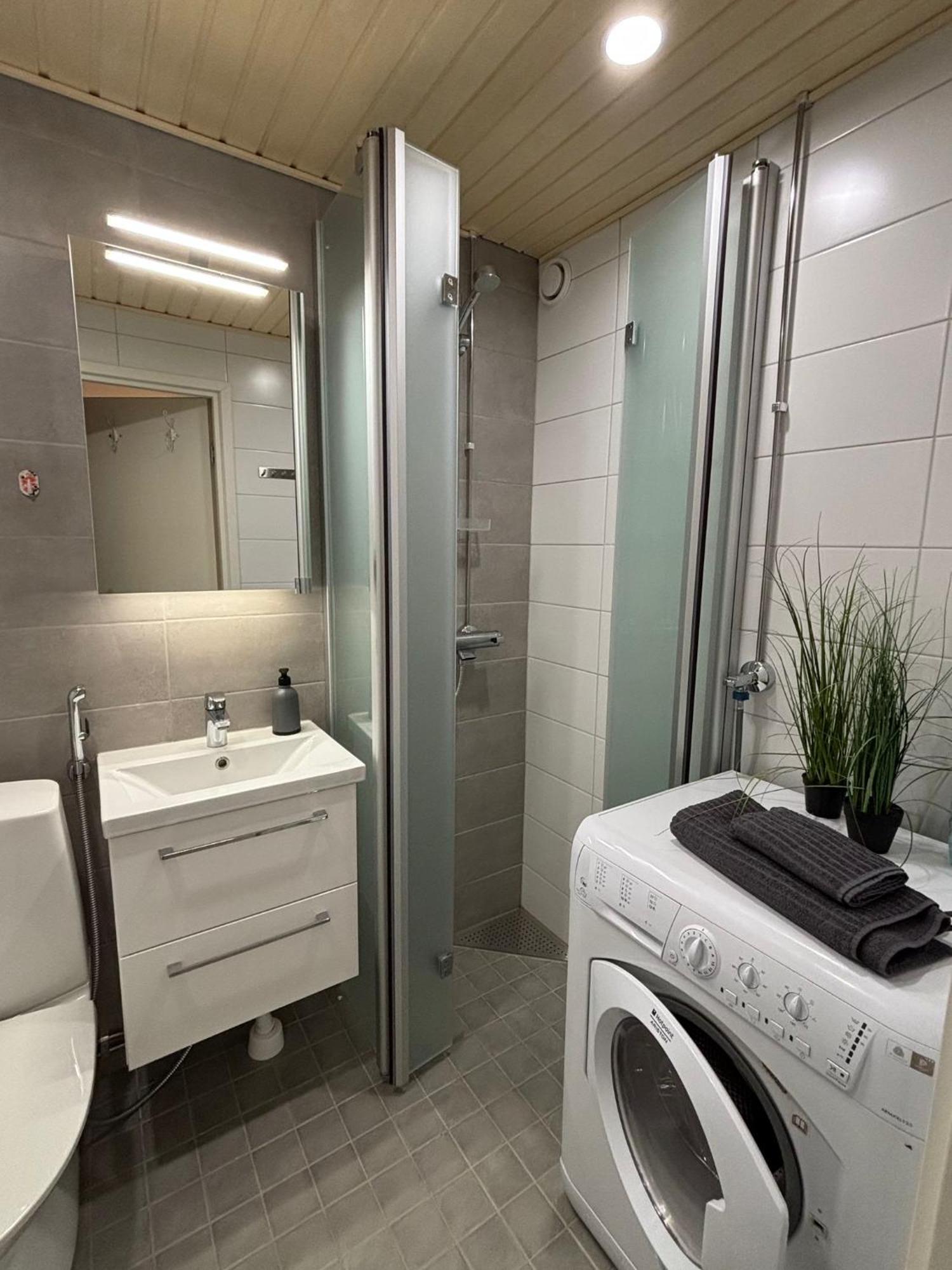Nicely Furnished Apartment Near Centrum, Free Parking Pori Extérieur photo